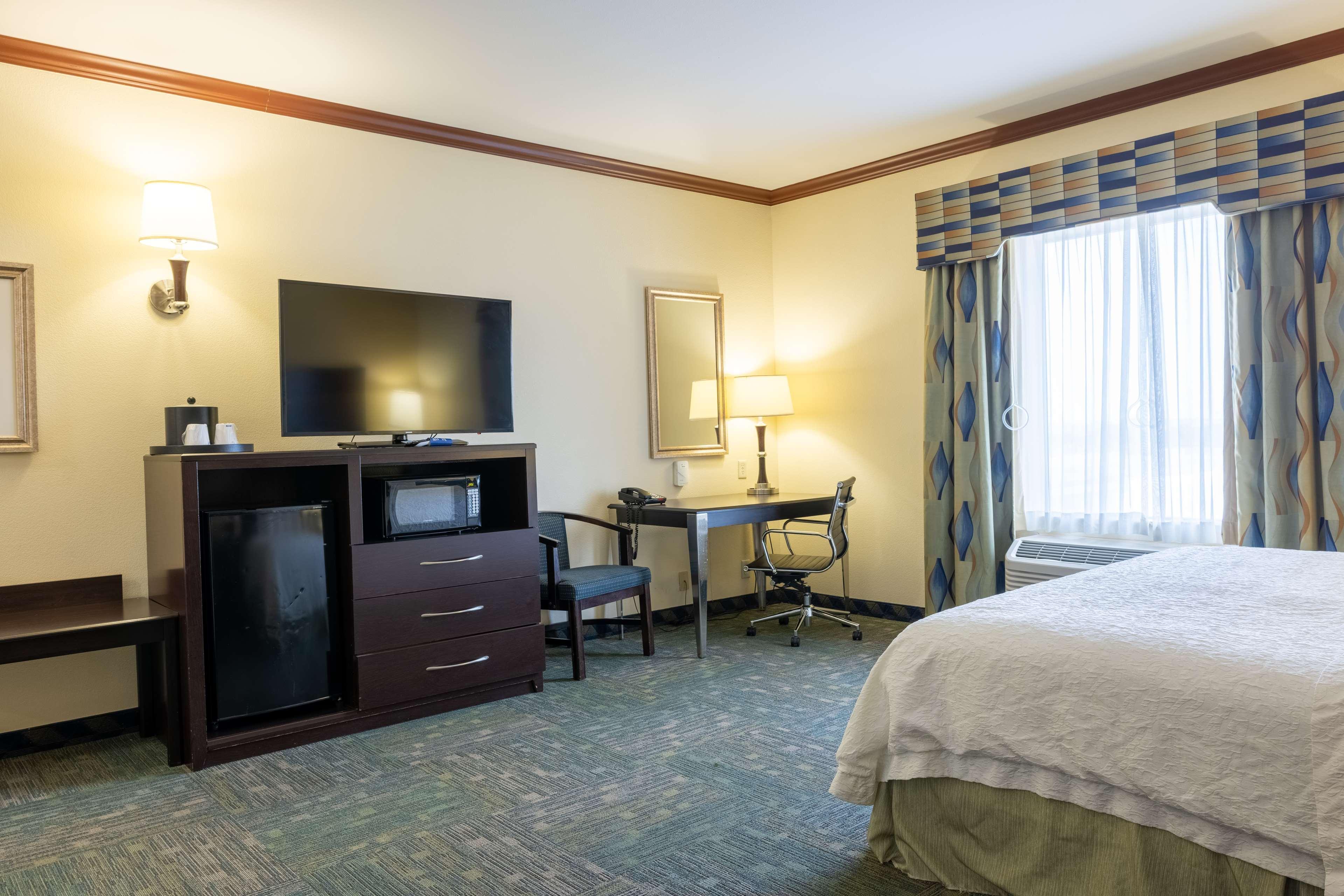 Hampton Inn Alice Exterior photo