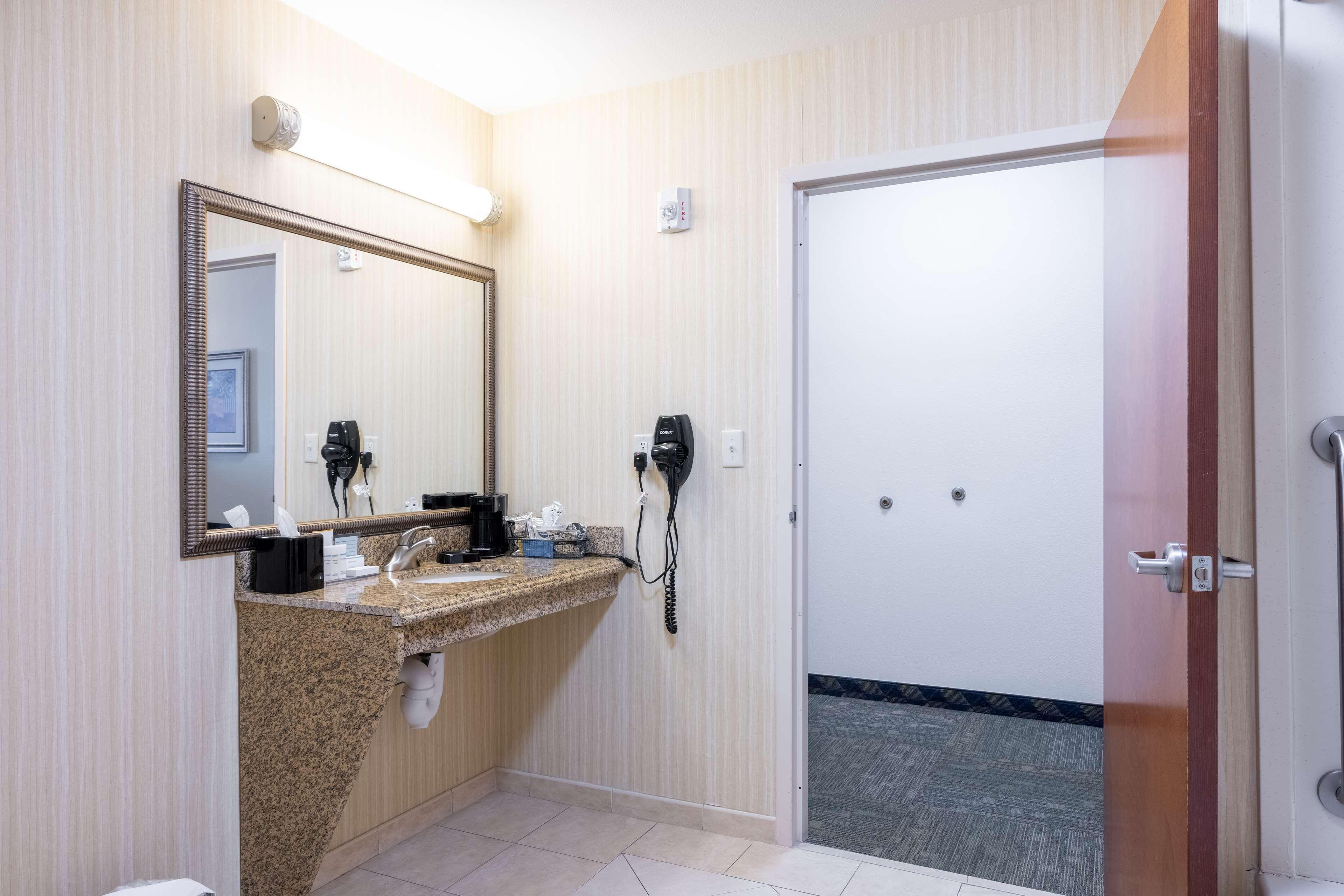 Hampton Inn Alice Exterior photo