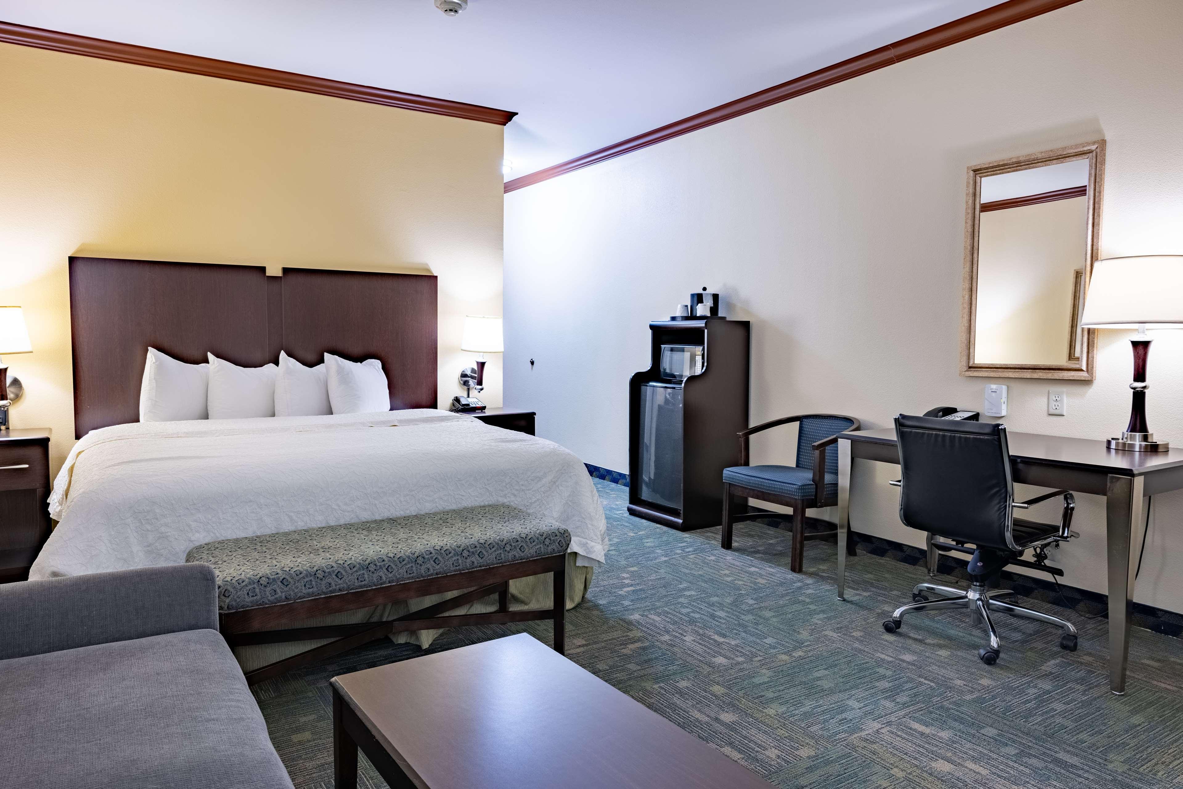 Hampton Inn Alice Exterior photo